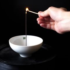 【再販売通知受付可能】伊万里鍋島焼お香立て