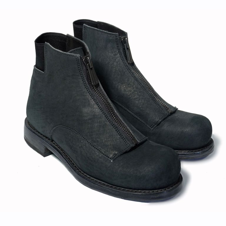 レザー種類 : FILLED STEER (BLACK)
※商品ページ画像のレザー及び、仕様はサンプルとしてご覧ください。