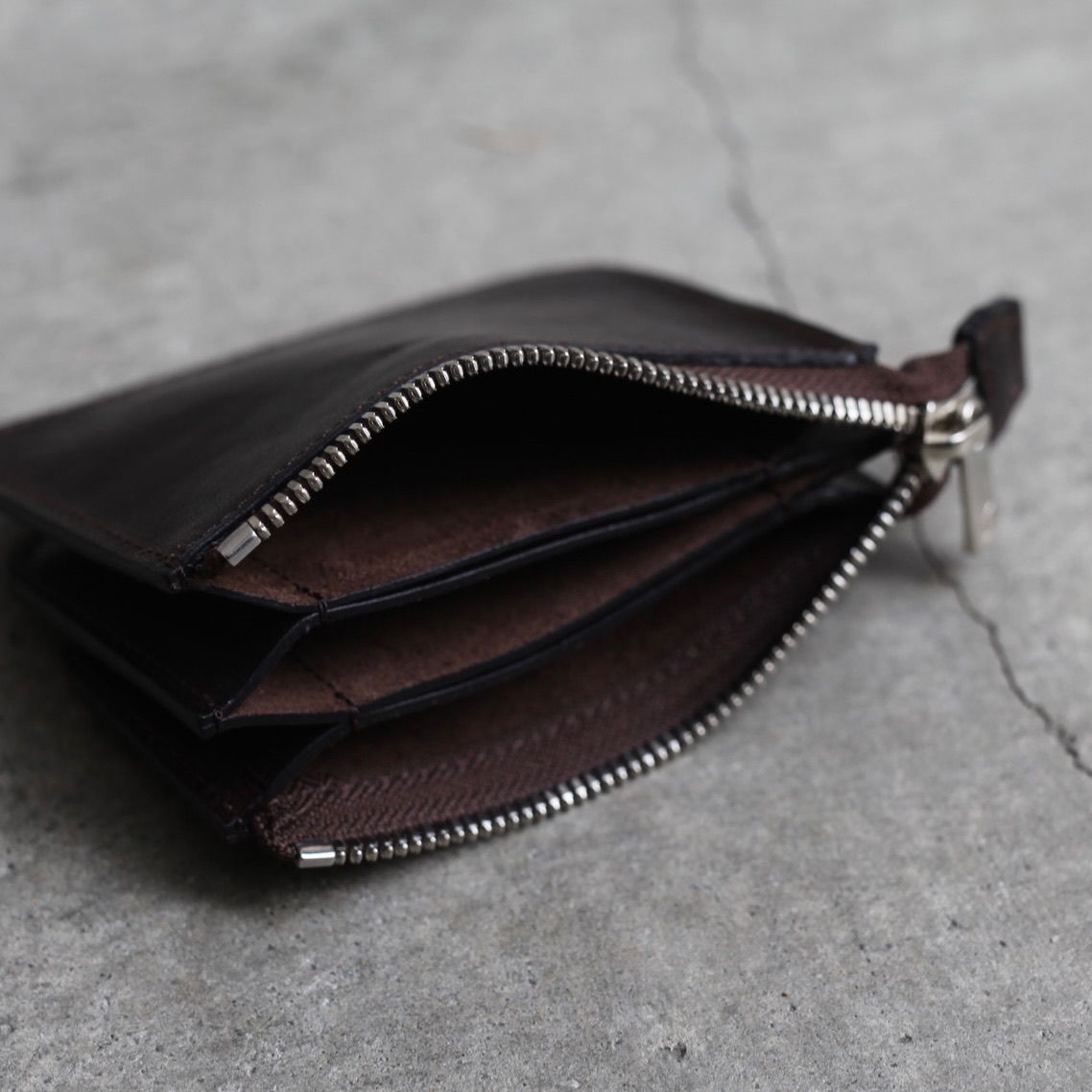 【再販売通知受付可能】3 Layered Purse(CHOCO)