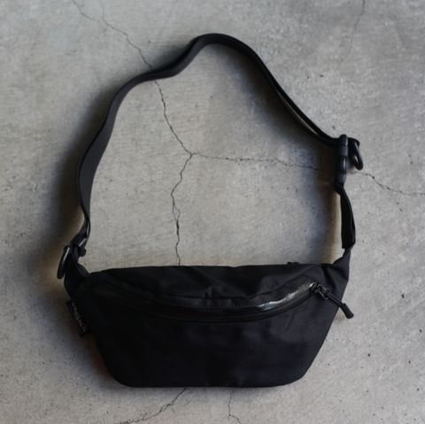 【残りわずか】Hip Bag