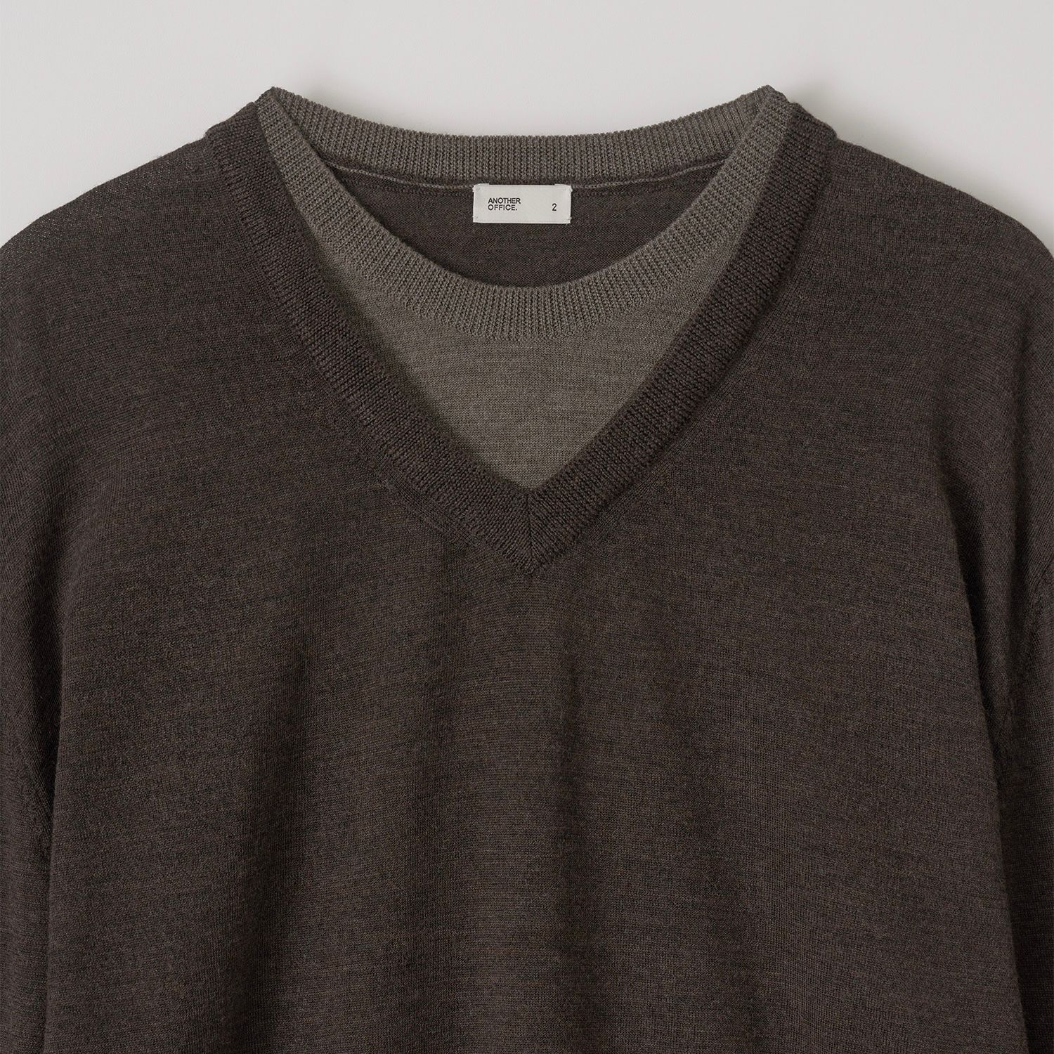【残り一点】Current Layered V-Neck Knit