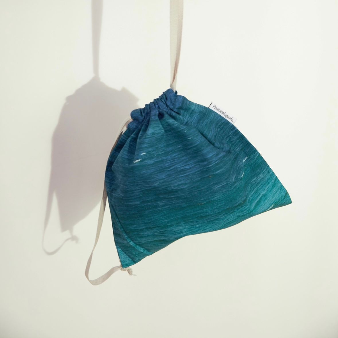 【残りわずか】Jeju Ocean Pouch Bag