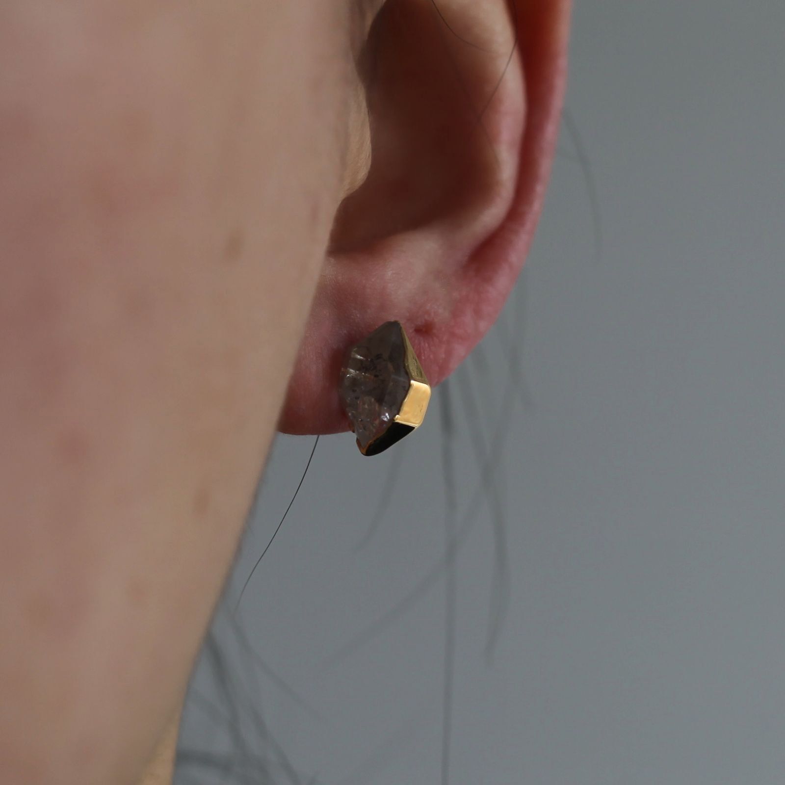 Preek プリーク　INCLUSION QUARTZ EARRING Preek プリーク INCLUSION QUARTZ EARRING - メルカリ