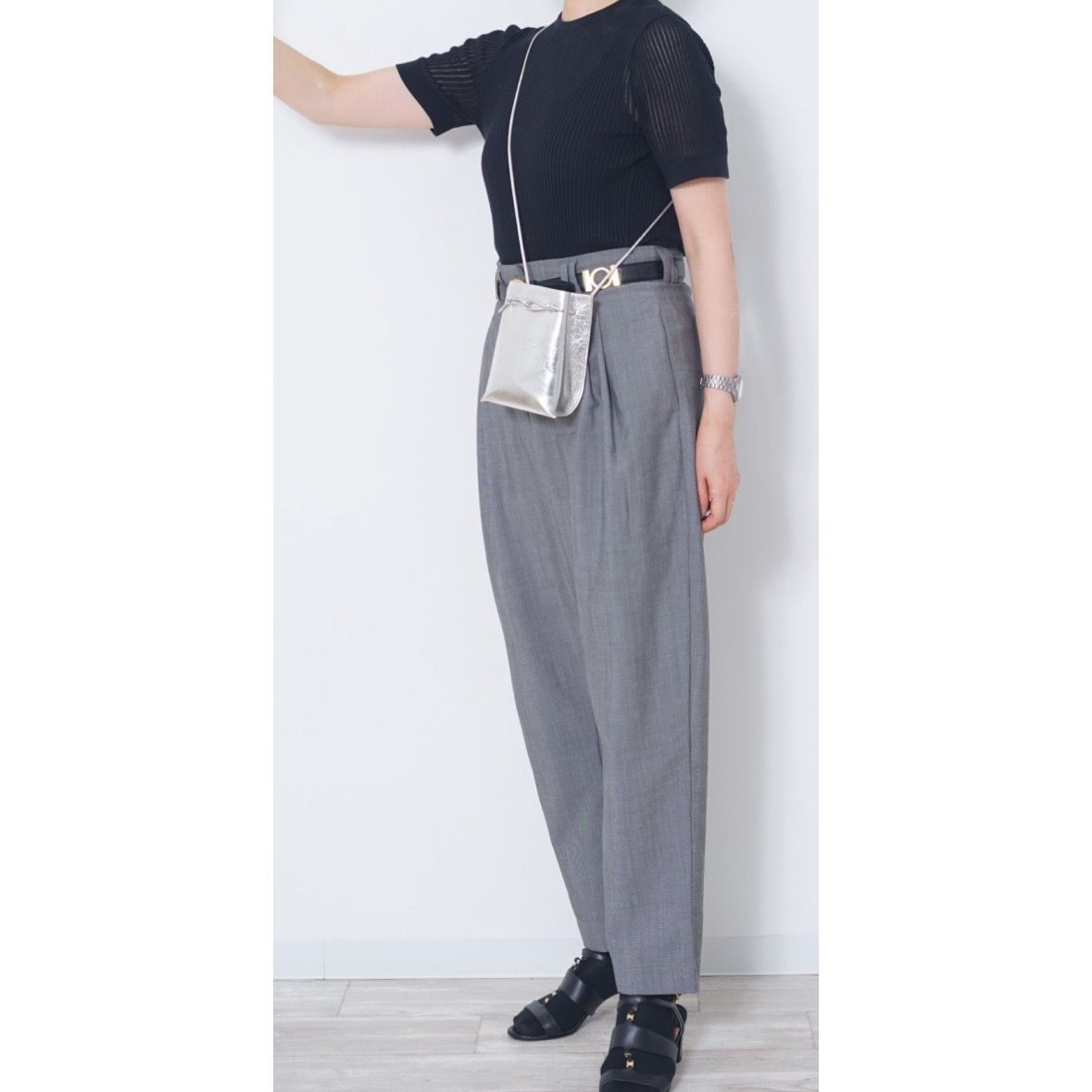 【残りわずか】Metallic String Pouch