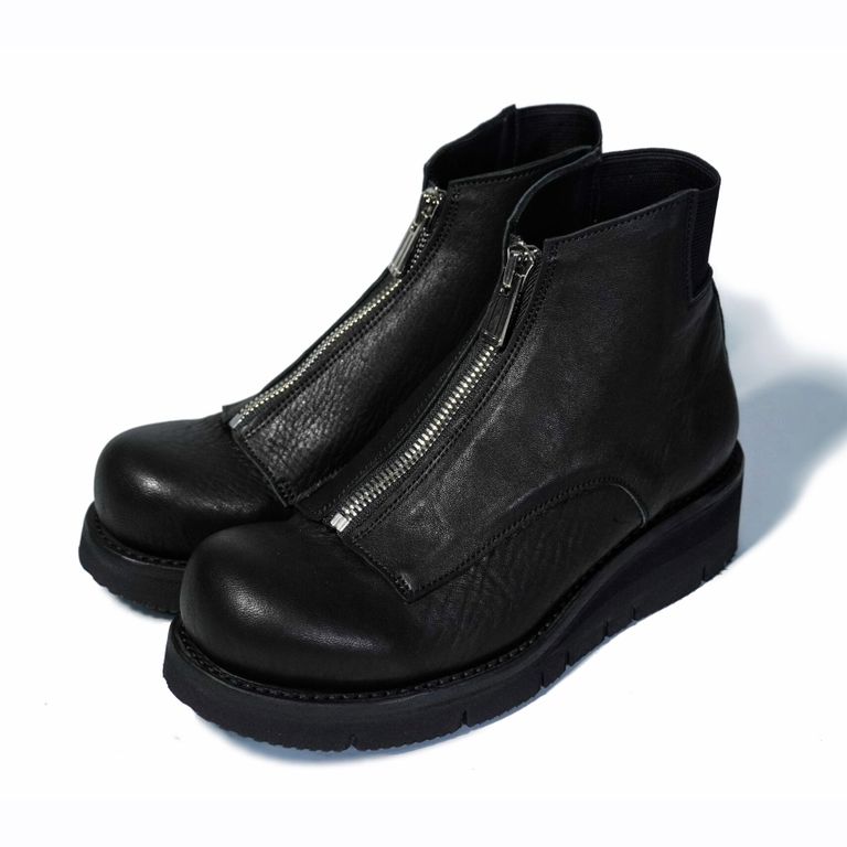 レザー種類 : BURNED HORSE (BLACK)
※商品ページ画像のレザー及び、仕様はサンプルとしてご覧ください。