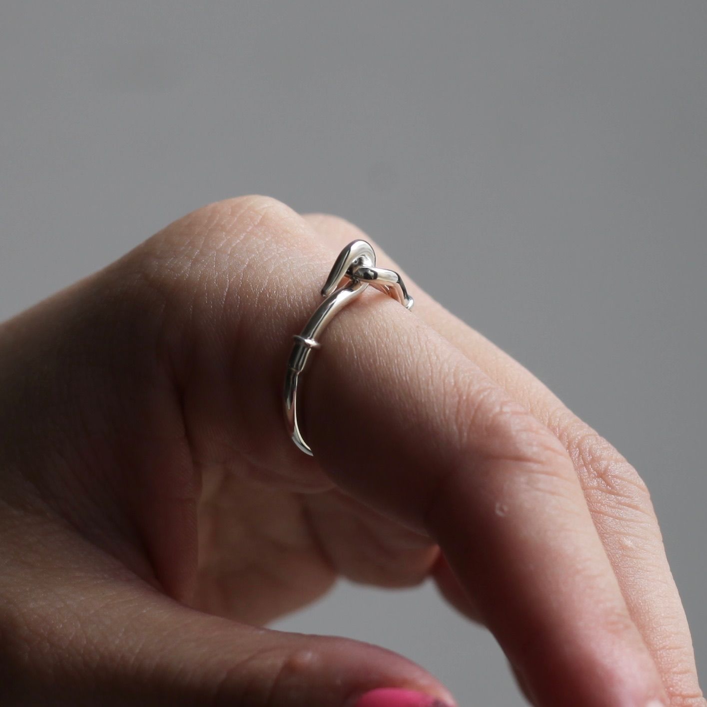 【残り一点】Needle Fook Ring(WHITE)