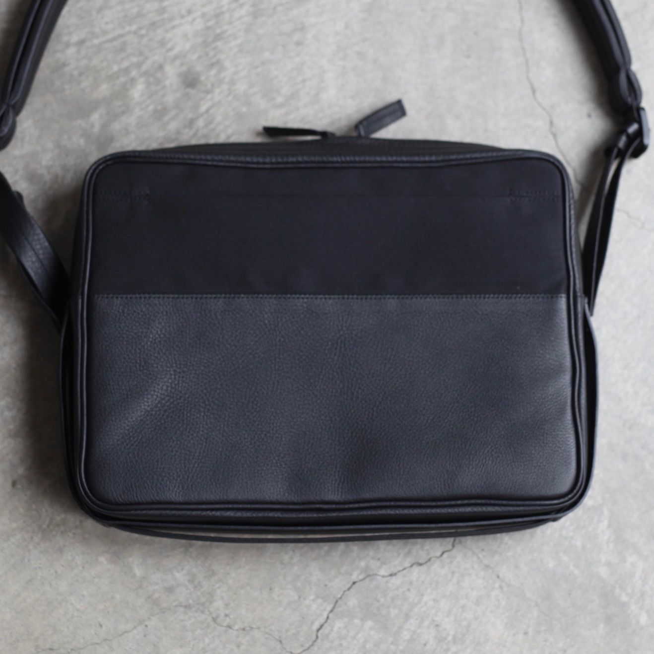 【残り一点】ソフトショルダーバック_Large(BLACK)