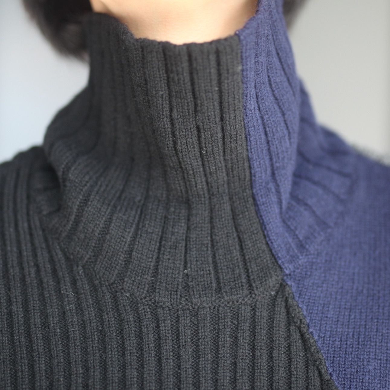 UJOH - 【残り一点】Turtle Neck Knit | ACRMTSM ONLINE STORE