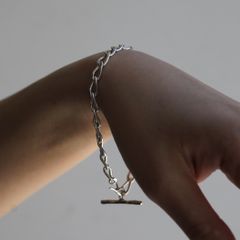 【お取り寄せ注文可能】Bold Lariette Bracelet