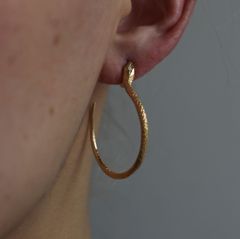 【お取り寄せ注文可能】蛇フープピアス(GOLD/左耳専用)