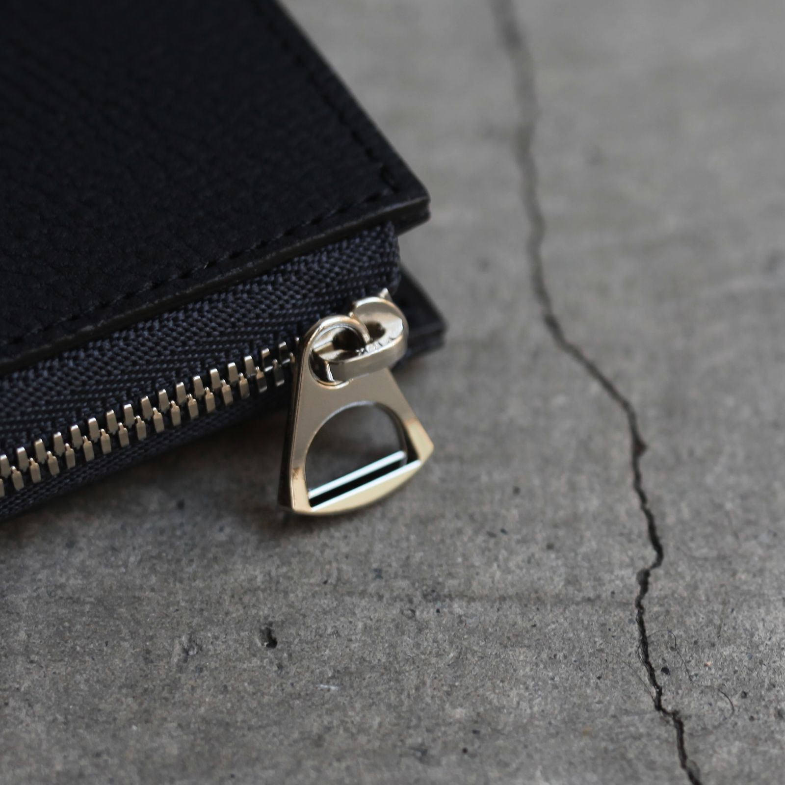 【再販売通知受付可能】Cristy Key Card Case(DIPLO FJORD)