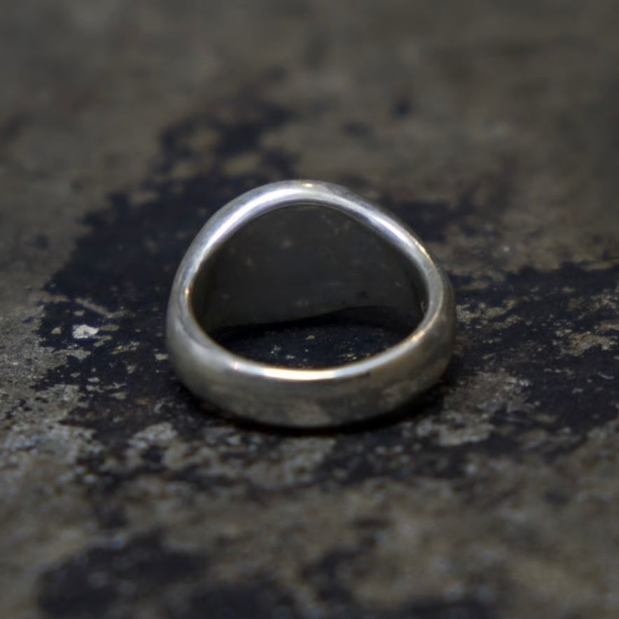 【お取り寄せ注文可能】Leather Jewel Ring