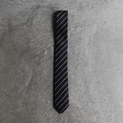 【残りわずか】Stripe Silk Narrow Tie(BLACK)