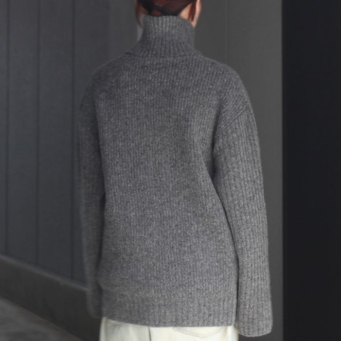 【残り一点】Zip High Neck Knit