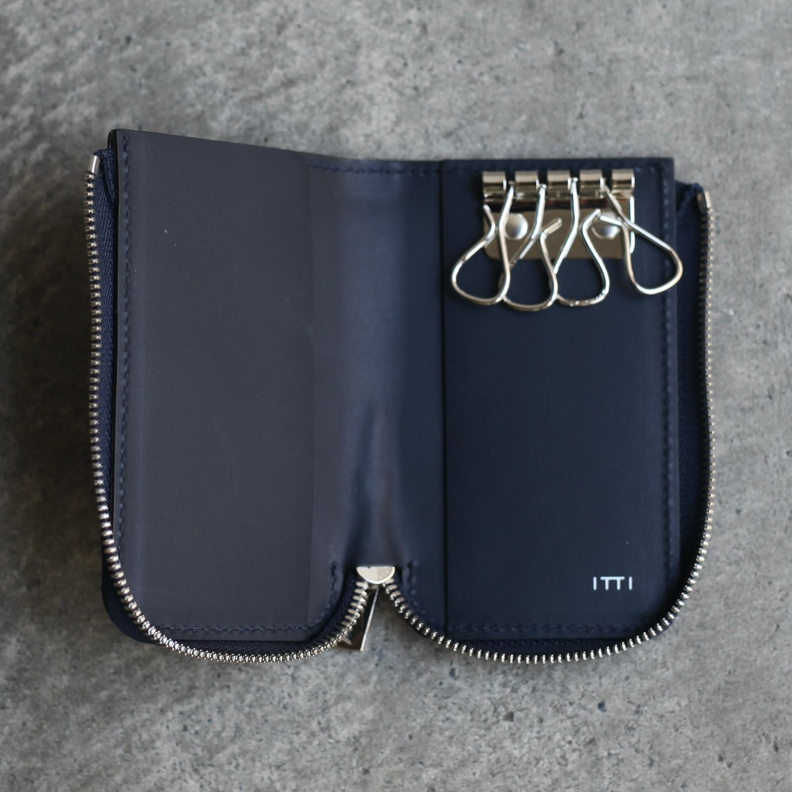 【残りわずか】Cristy Key Card Case(AI CROCO)
