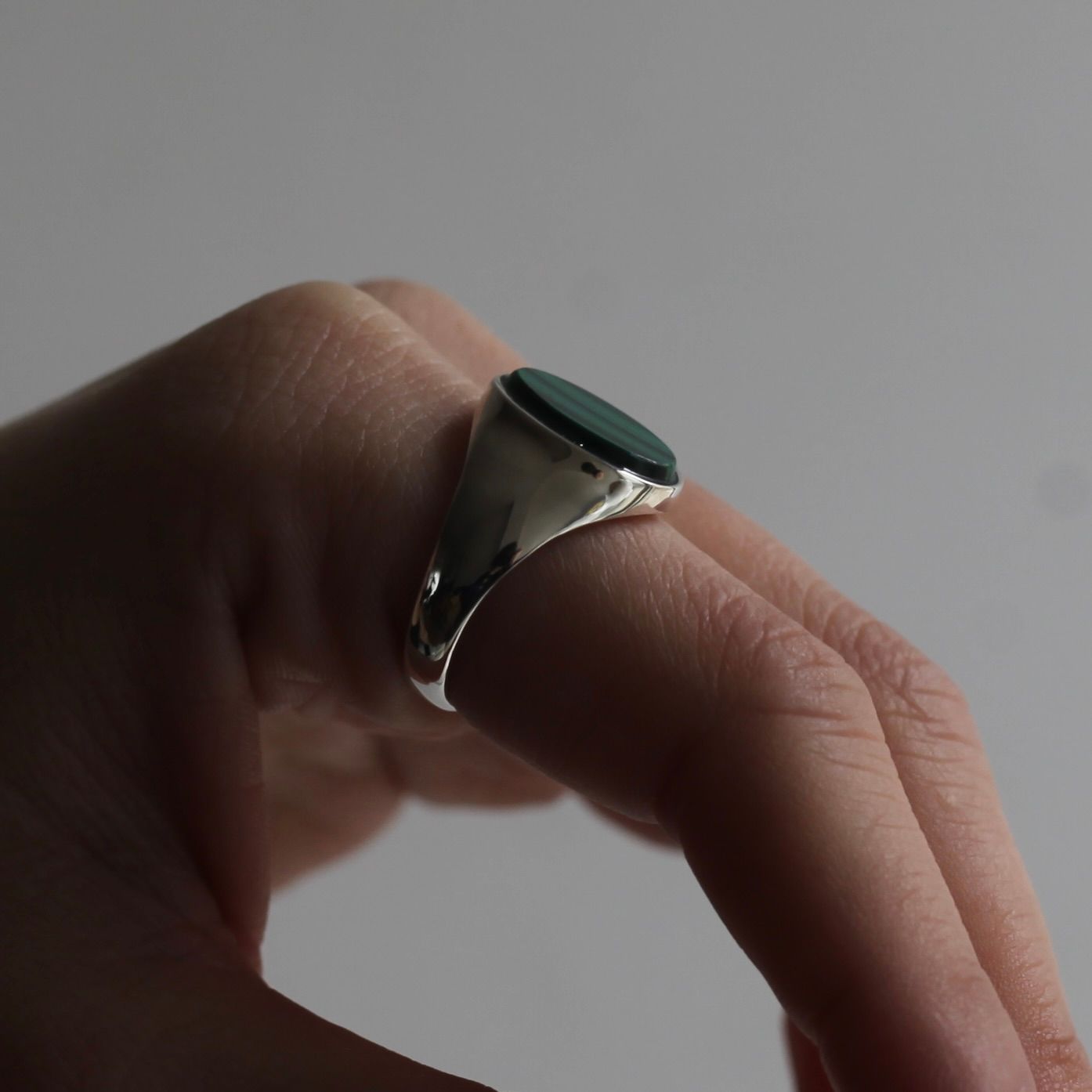 【残り一点】Signet Oval Ring L(MALACHITE)