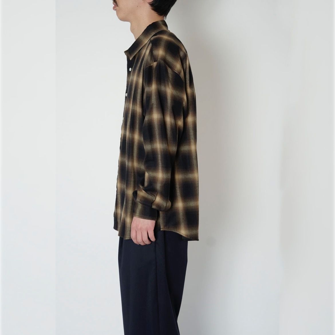 UNIVERSAL PRODUCTS OMBRE CHECK SHIRT-