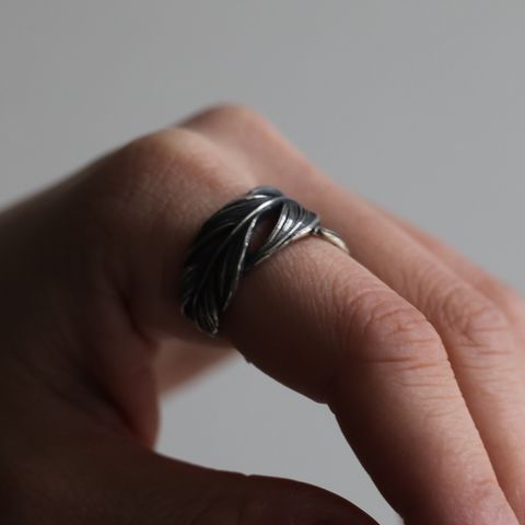 【お取り寄せ注文可能】OWL Feather Ring(OX)