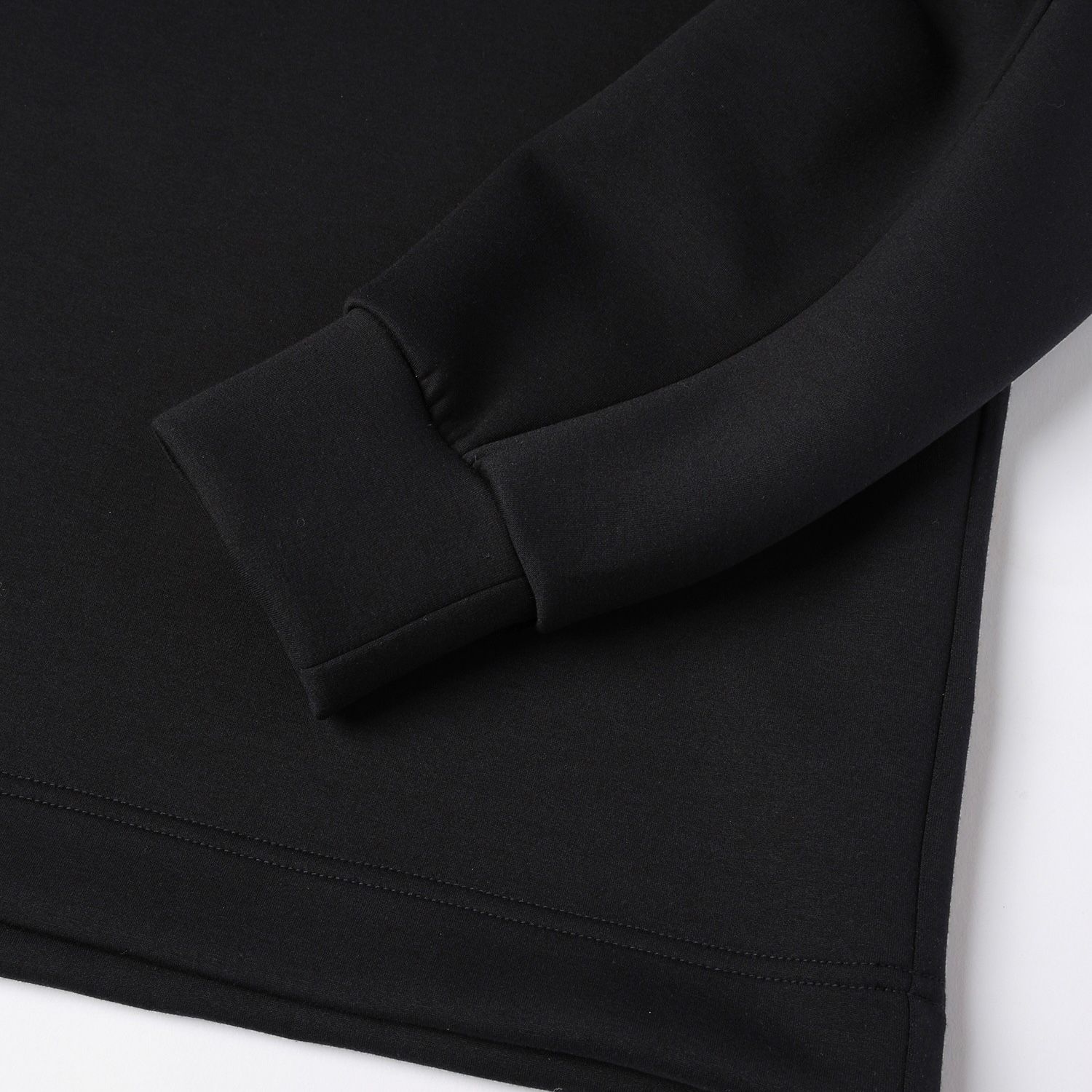 【残り一点】Cullni Logo Embroidery Long Sleeve Pullover