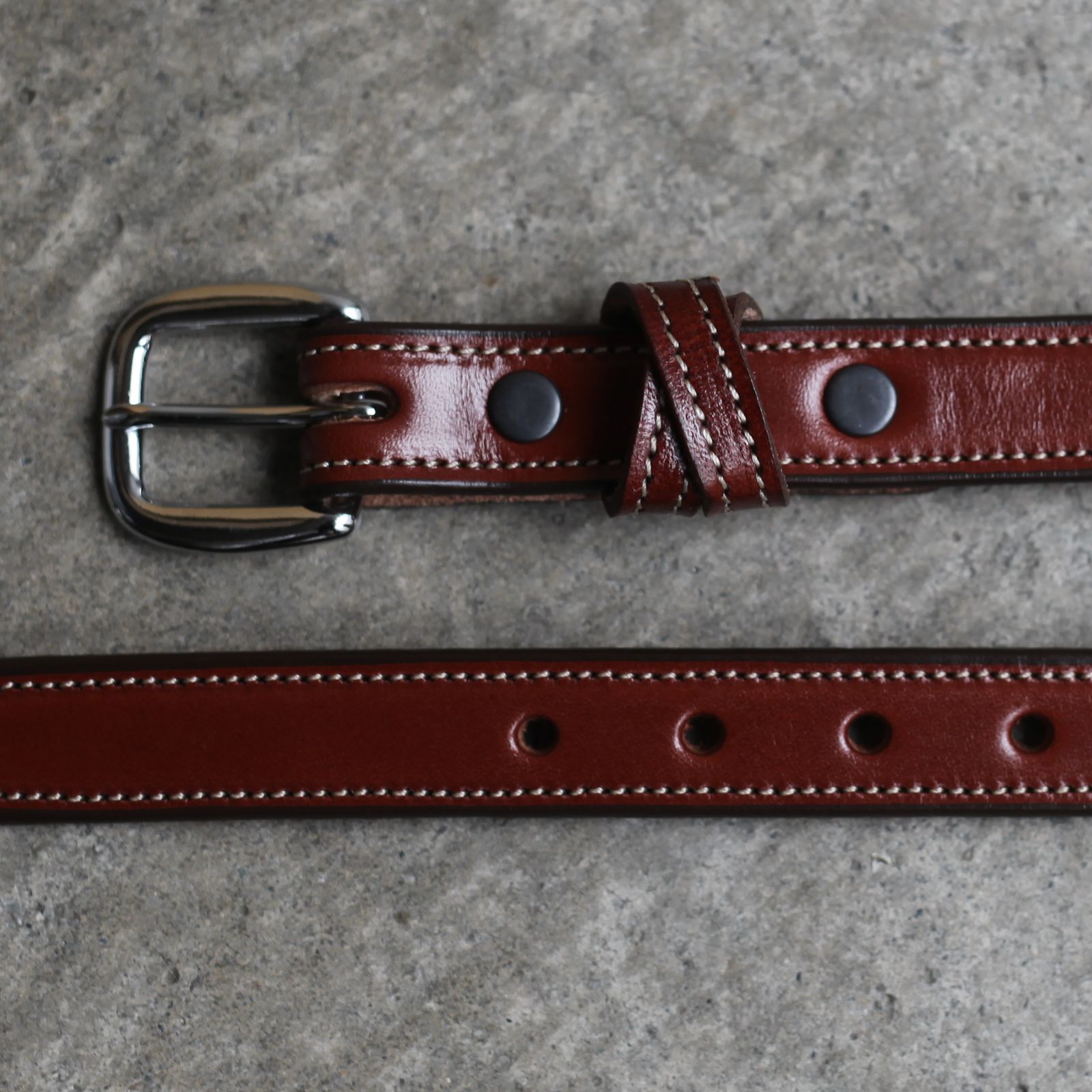 TORY LEATHER - 【残り一点】Crossed Keeper Belts(OAKBARK×BRASS