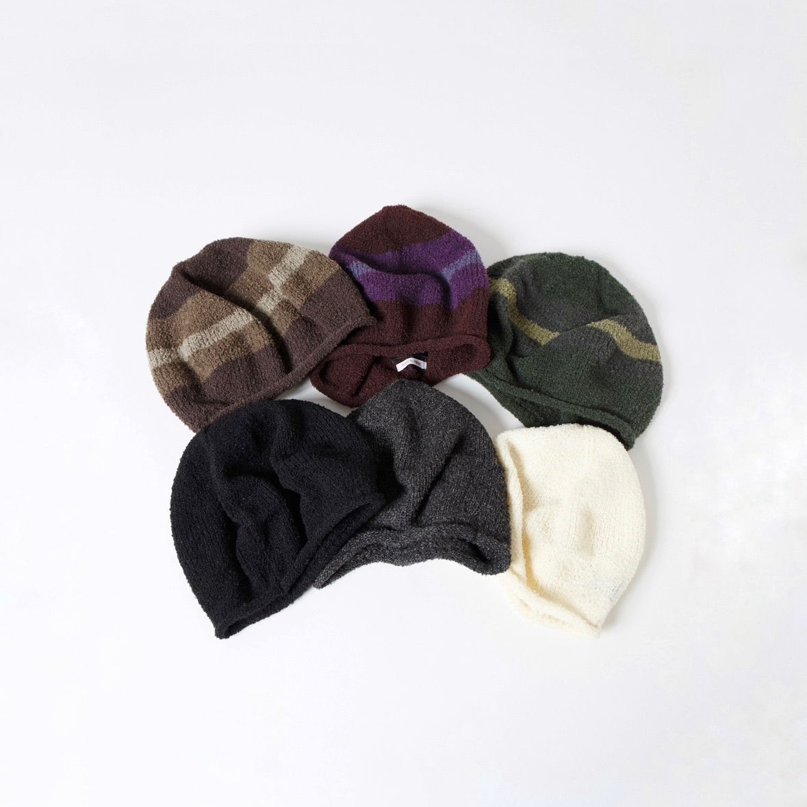 【残り一点】Curling Yarn Beret