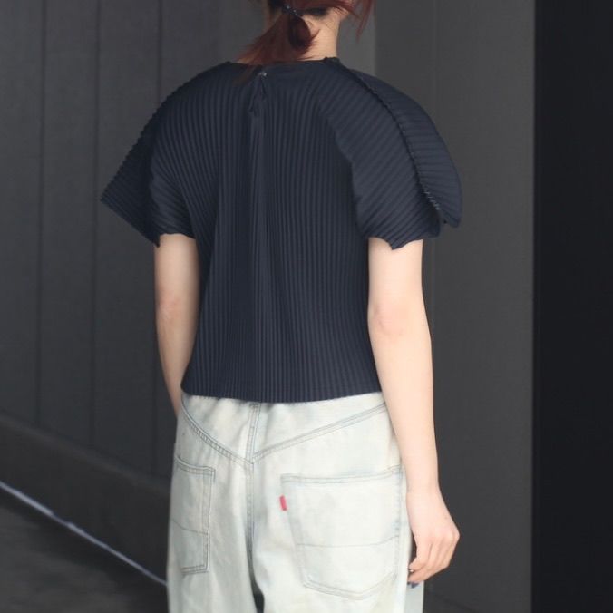 【残り一点】Pleats T-shirt