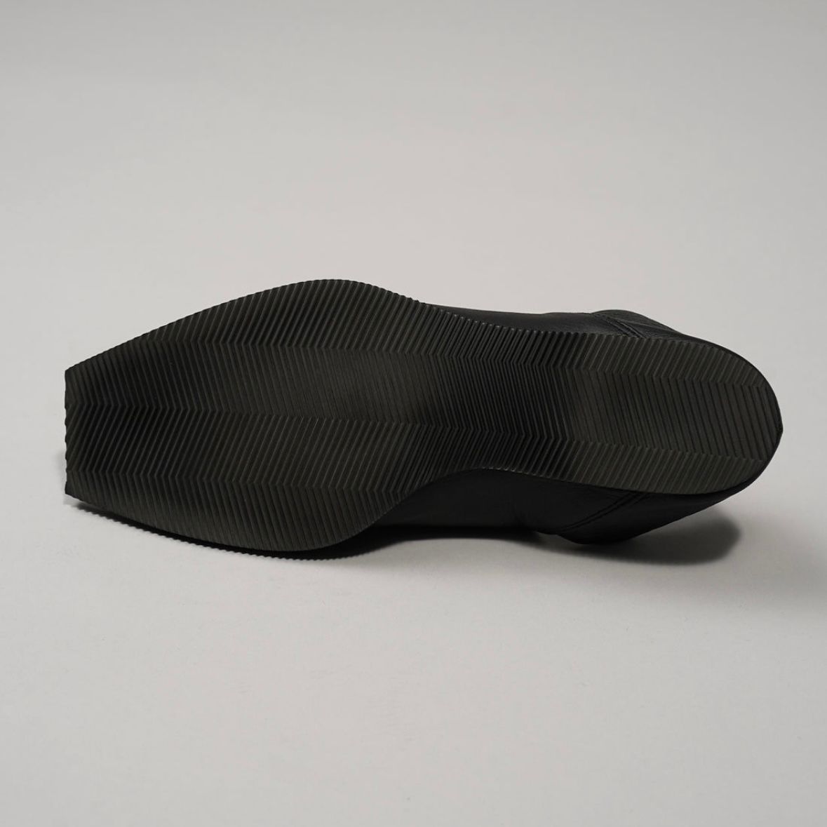 【残り一点】Plain Toe With Open Lacing Flat Slip-ons