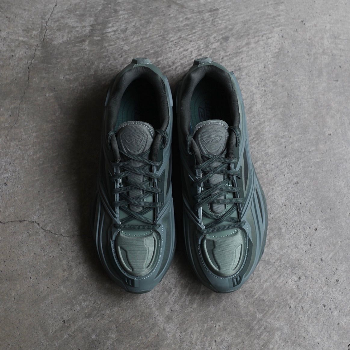 【残り一点】Premier Road Modern