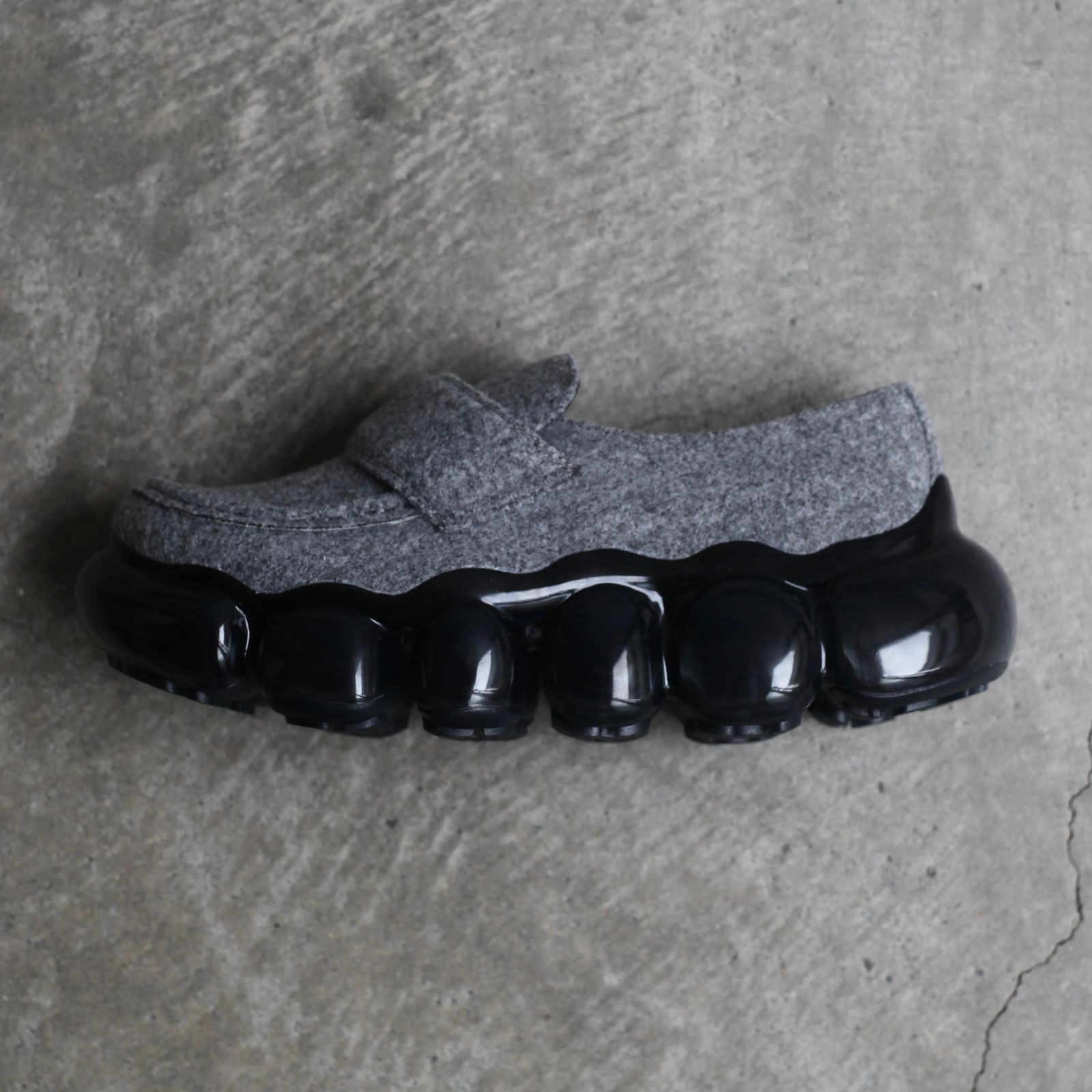 【残り一点】Jewelry Felt Loafer(LIGHT GRAY×BLACK)