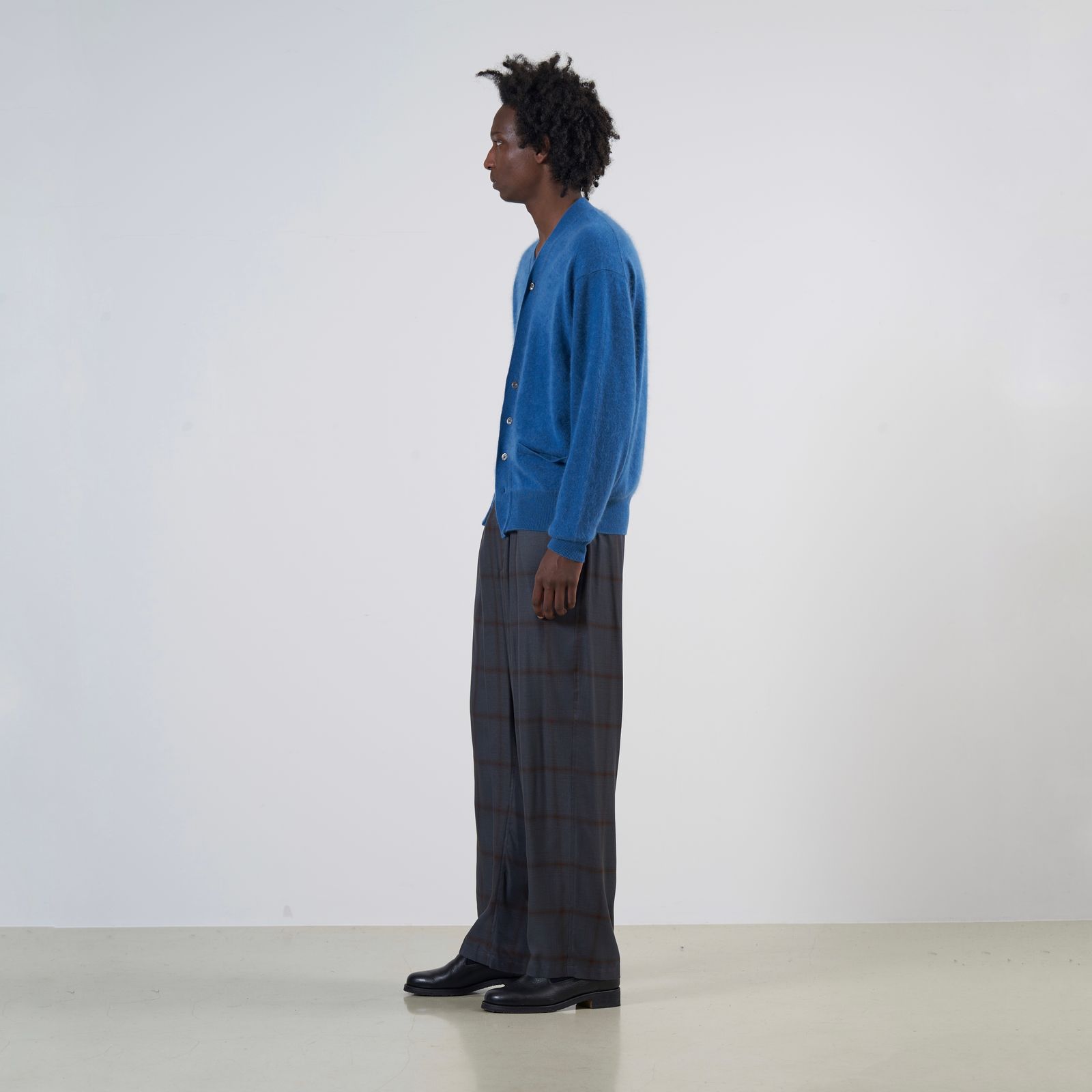 YOKE Brushed Cashmere Cardigan brown 3