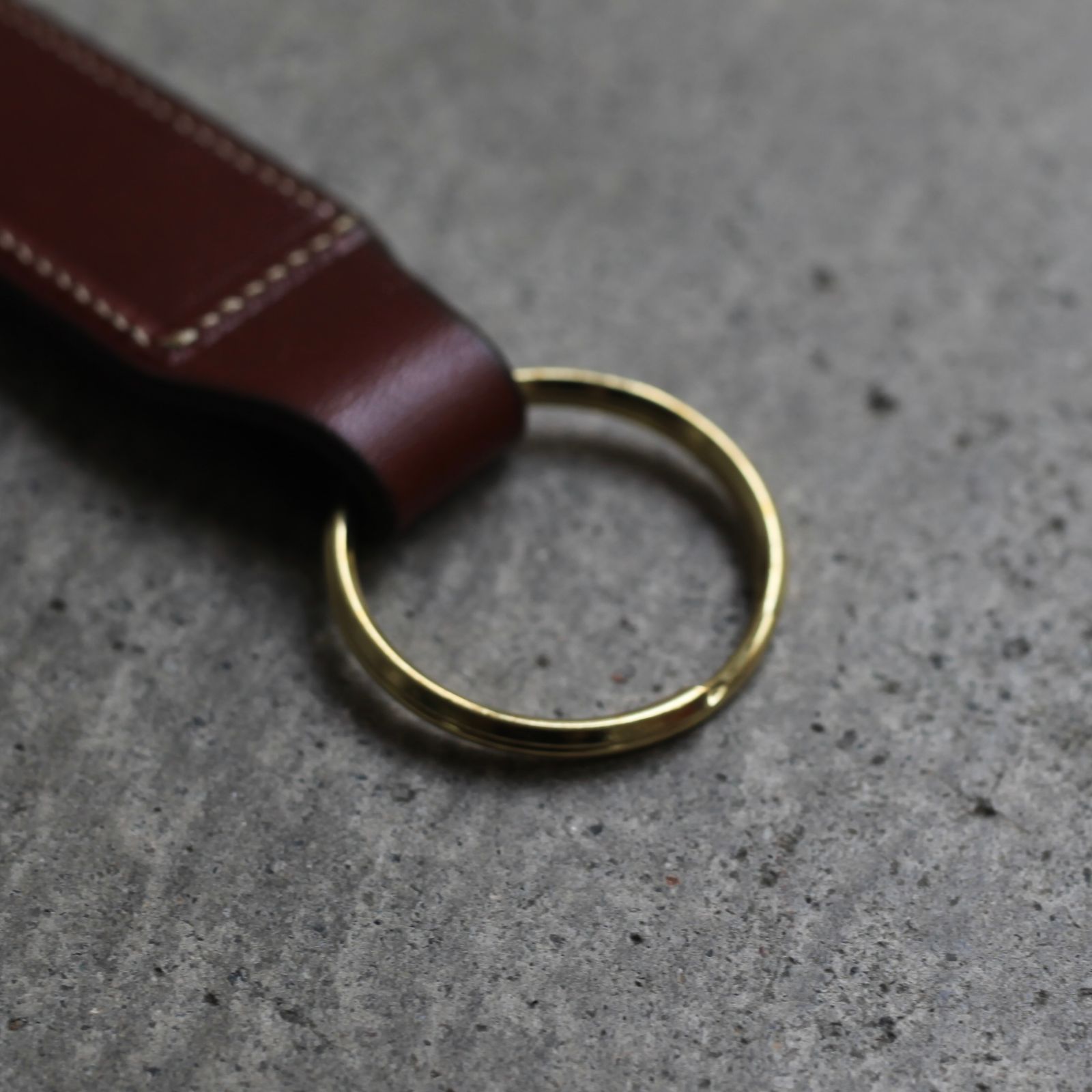 【残りわずか】Large Plain Stitched Key Fobs(OAKBARK)