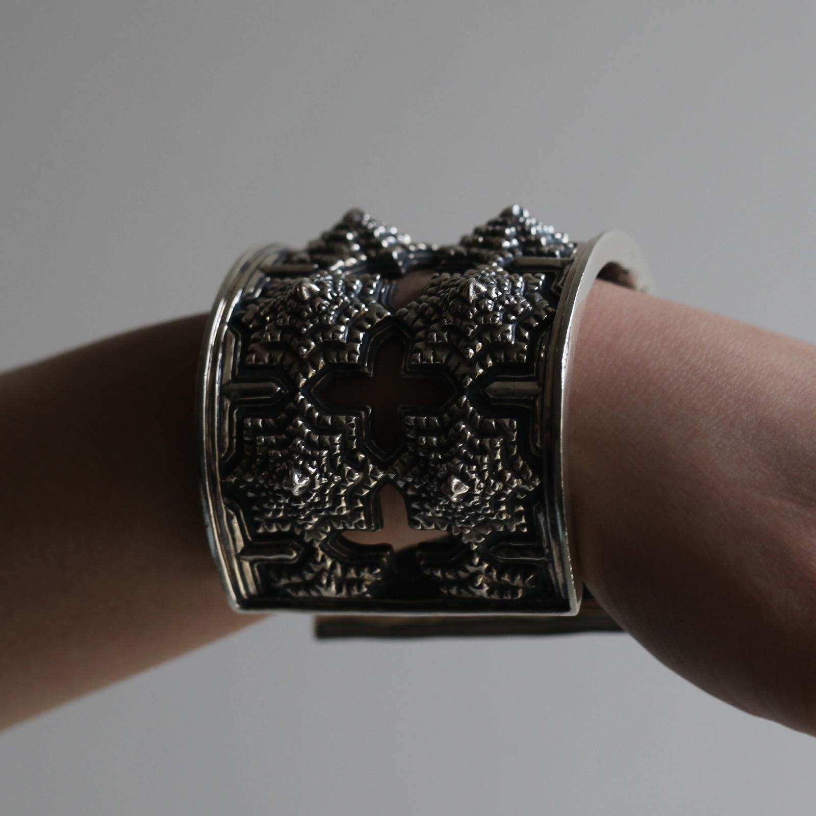 【お取り寄せ注文可能】Lights Bangle(SILVER)
