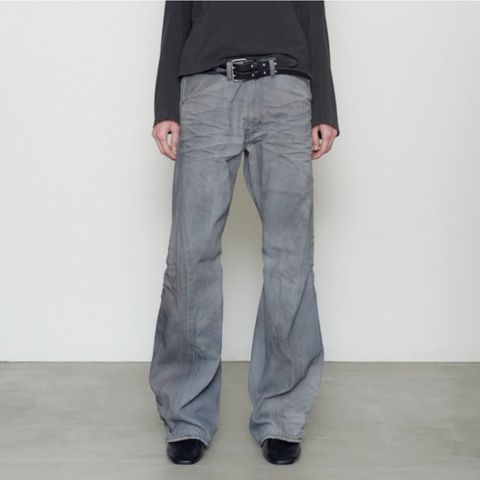 【残りわずか】3D Twisted Jeans