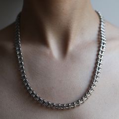 【残りわずか】Triangle Chain Necklace