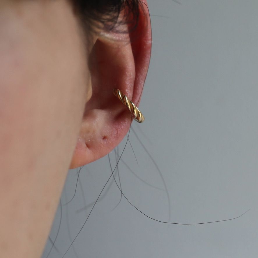 【残り一点】Press Earcuff_M 片耳用(GOLD）