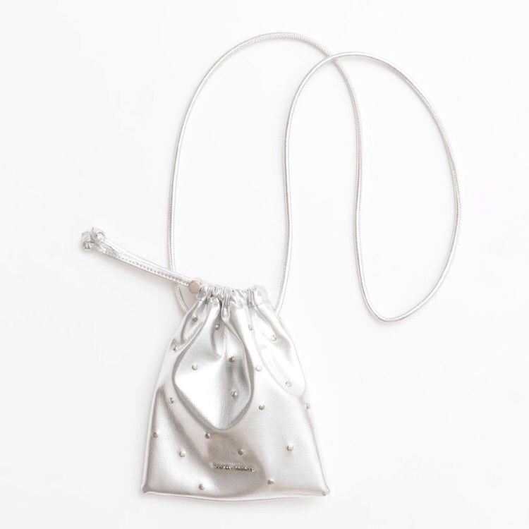 【残り一点】Studs Drawstring Mobile Tote Bag