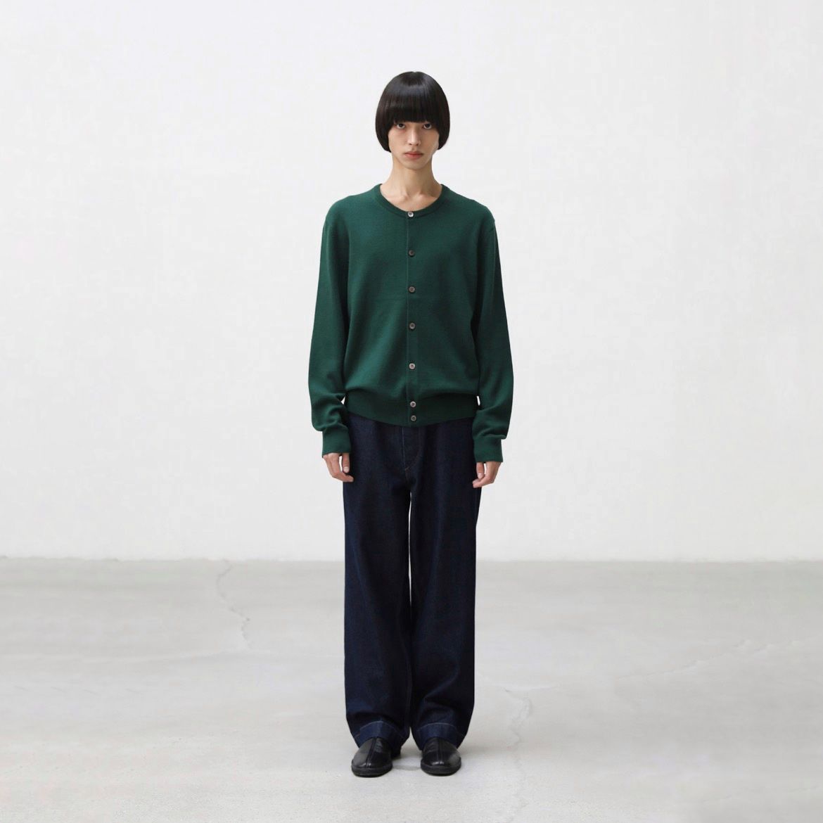 【残り一点】Solid Round Neck Cardigan