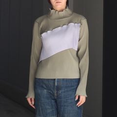 【残り一点】Spiral Wave Long Sleeve Top High Neck Type