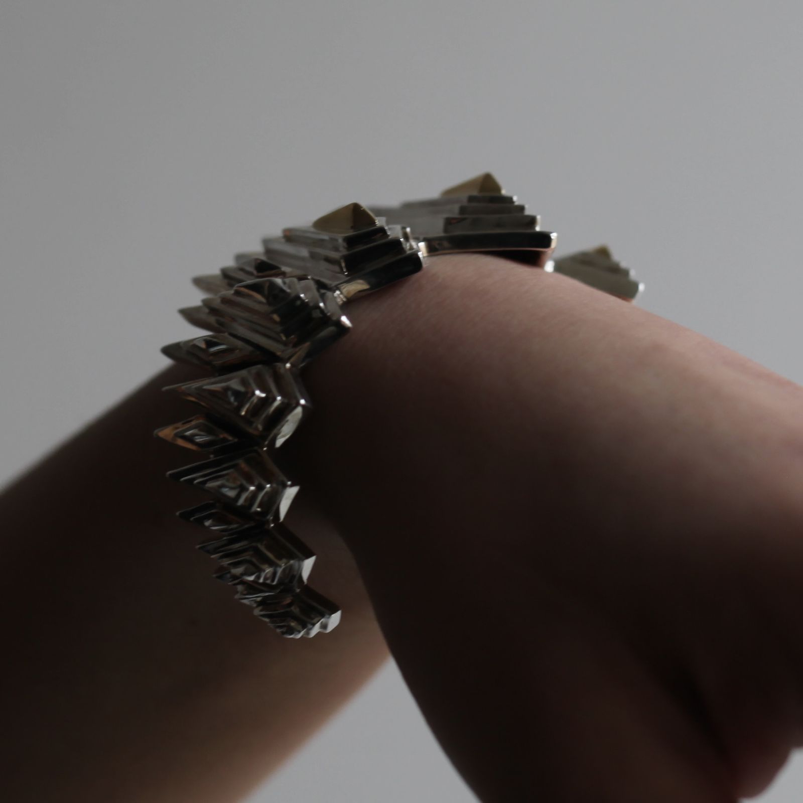 【お取り寄せ注文可能】Ice Blaze Bangle(SILVER×GOLD)