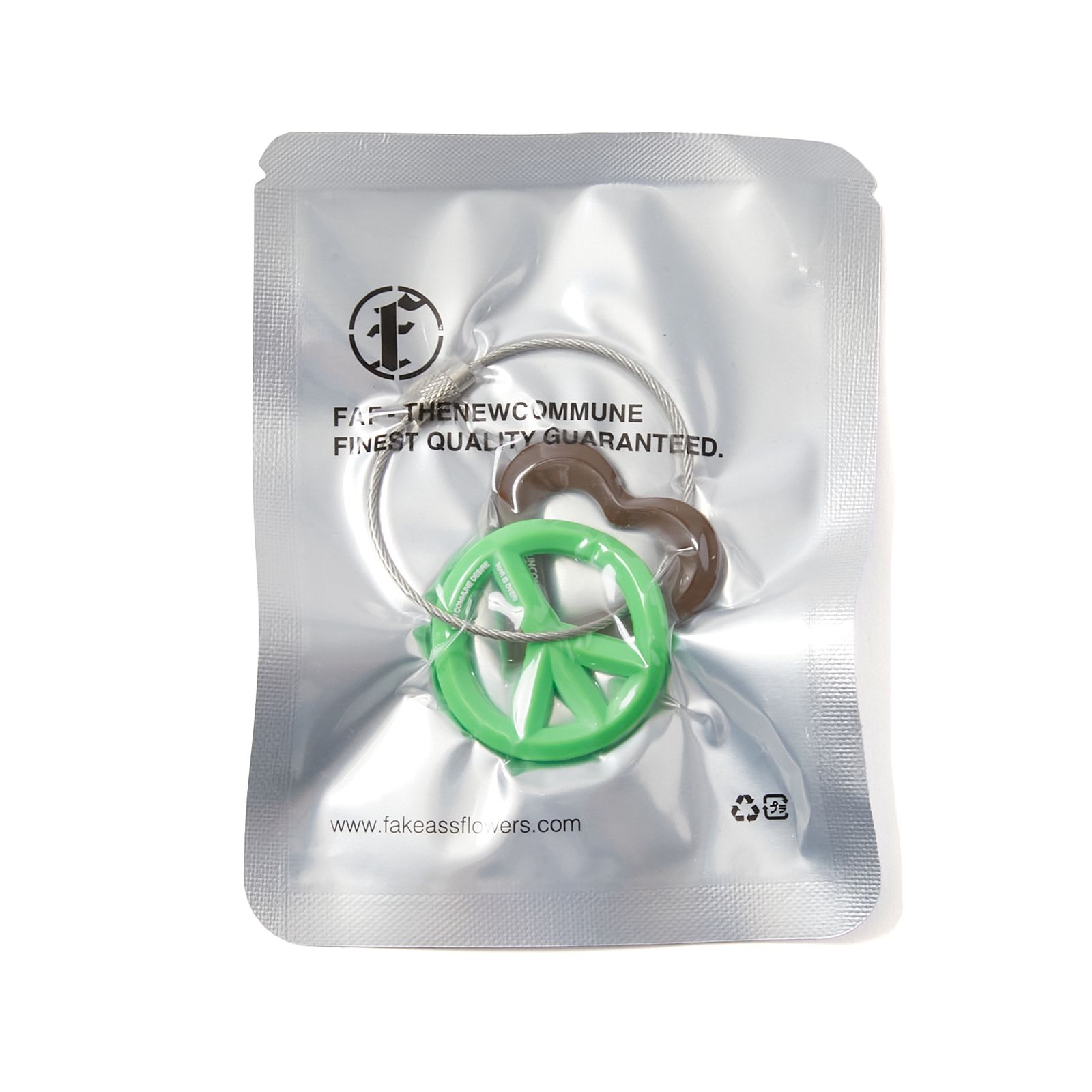 【残りわずか】Love & Peace