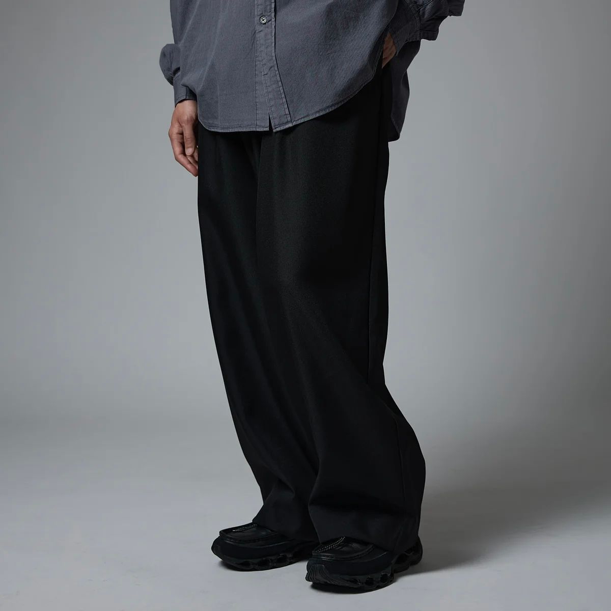 【残り一点】3Tuck Easy Trousers