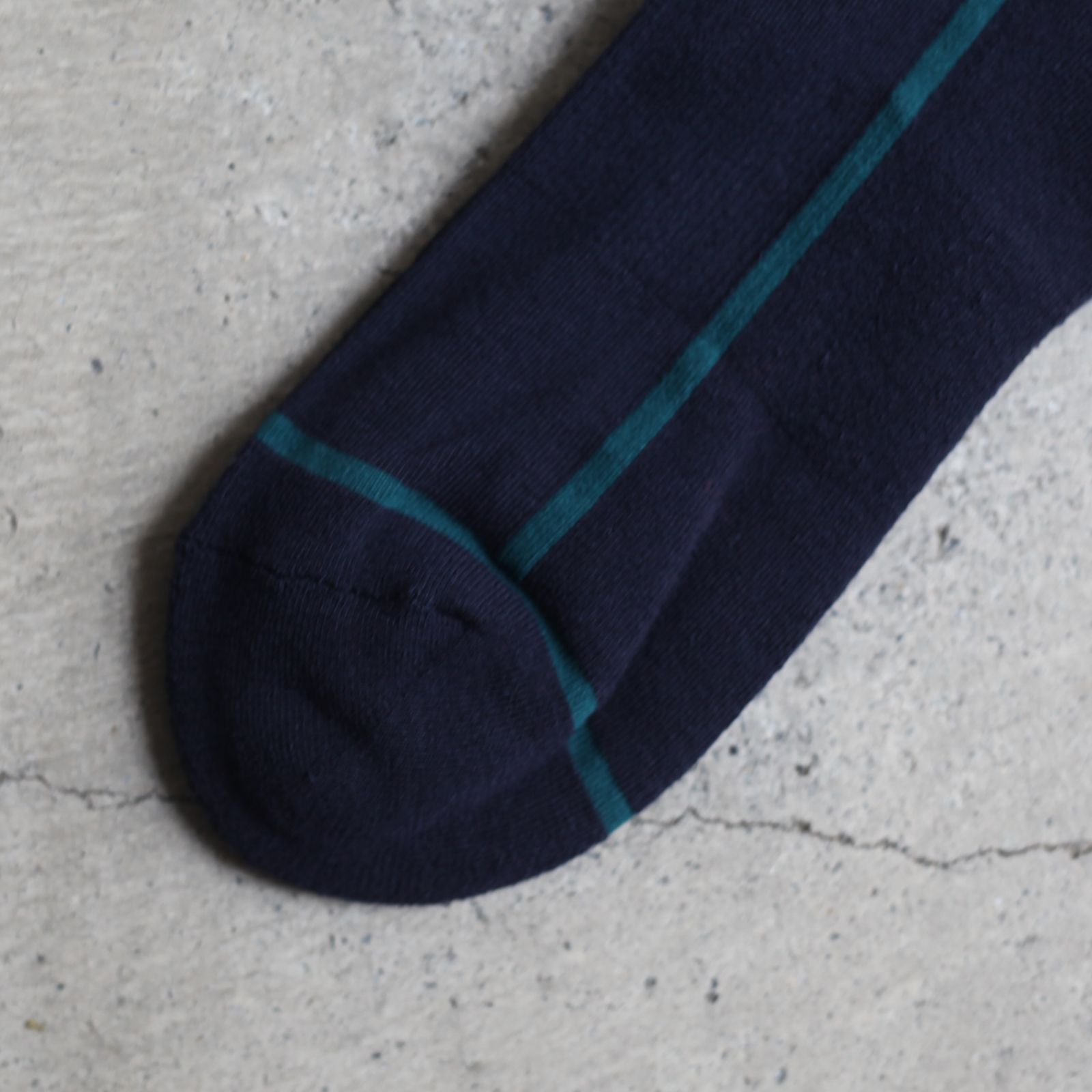 【残りわずか】Line Socks