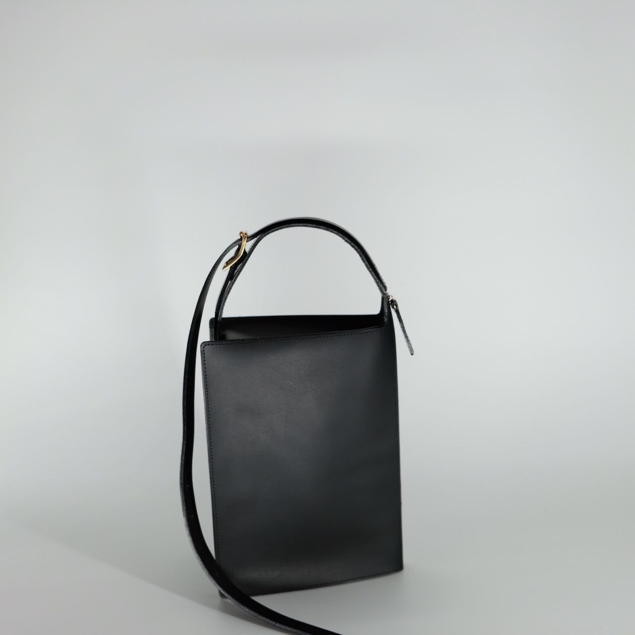 【残りわずか】Handle Clutch Large