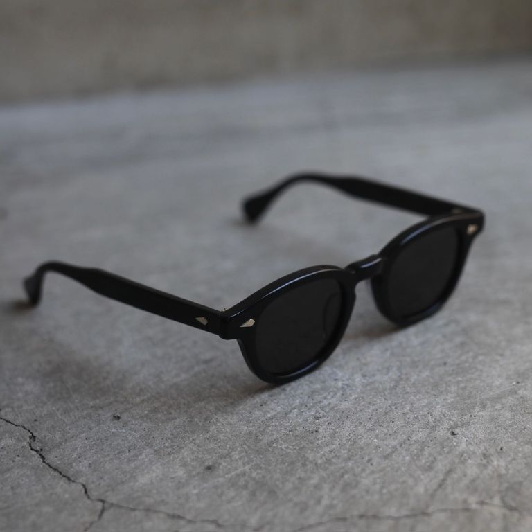 レンズ : DARK GRAY