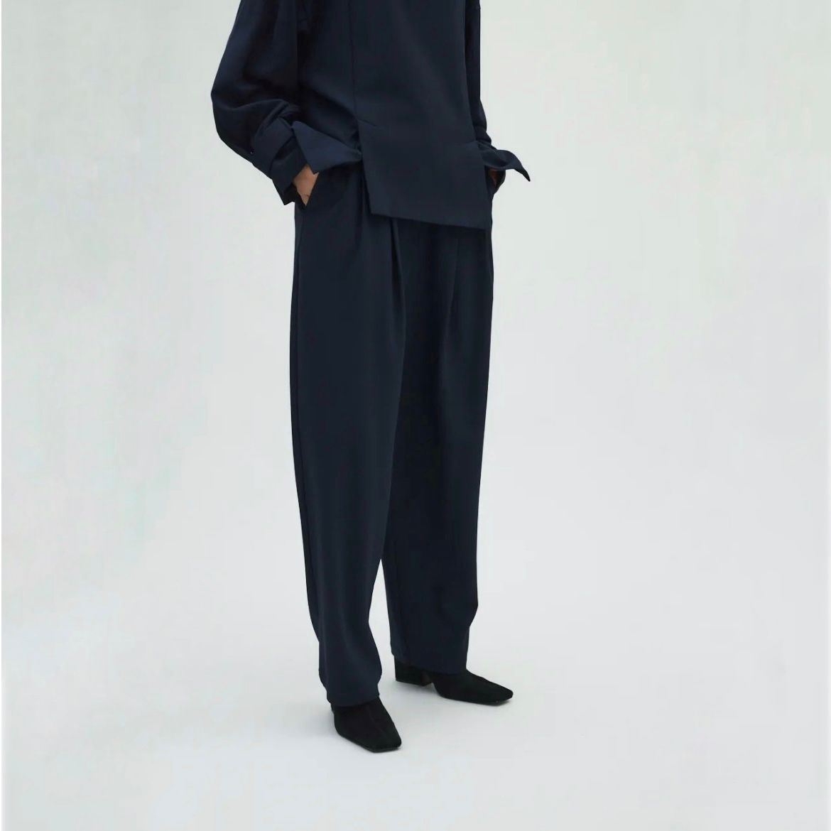 【残り一点】Dobby Stripe W Tuck PT