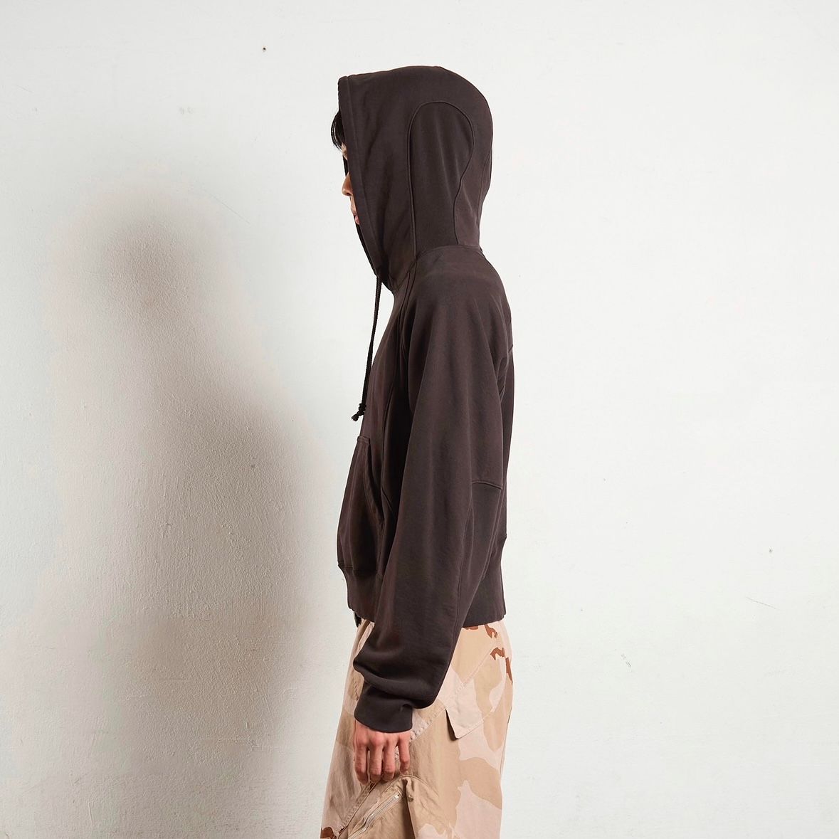 【残りわずか】Panelled Pullover Hoodie