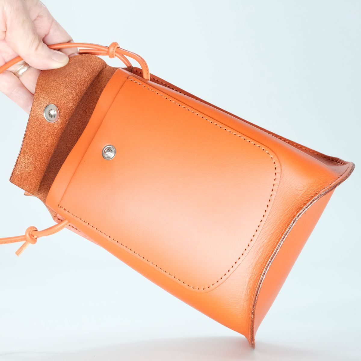 【残りわずか】Bent Pouch