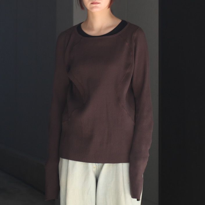【残りわずか】Panelled Ribbed Long Sleeve T-shirt