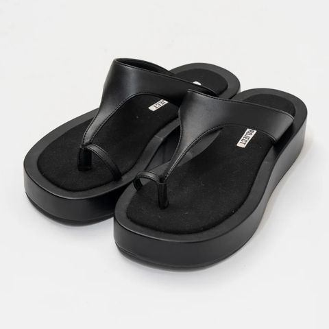 【残り一点】プラットフォームトングサンダル