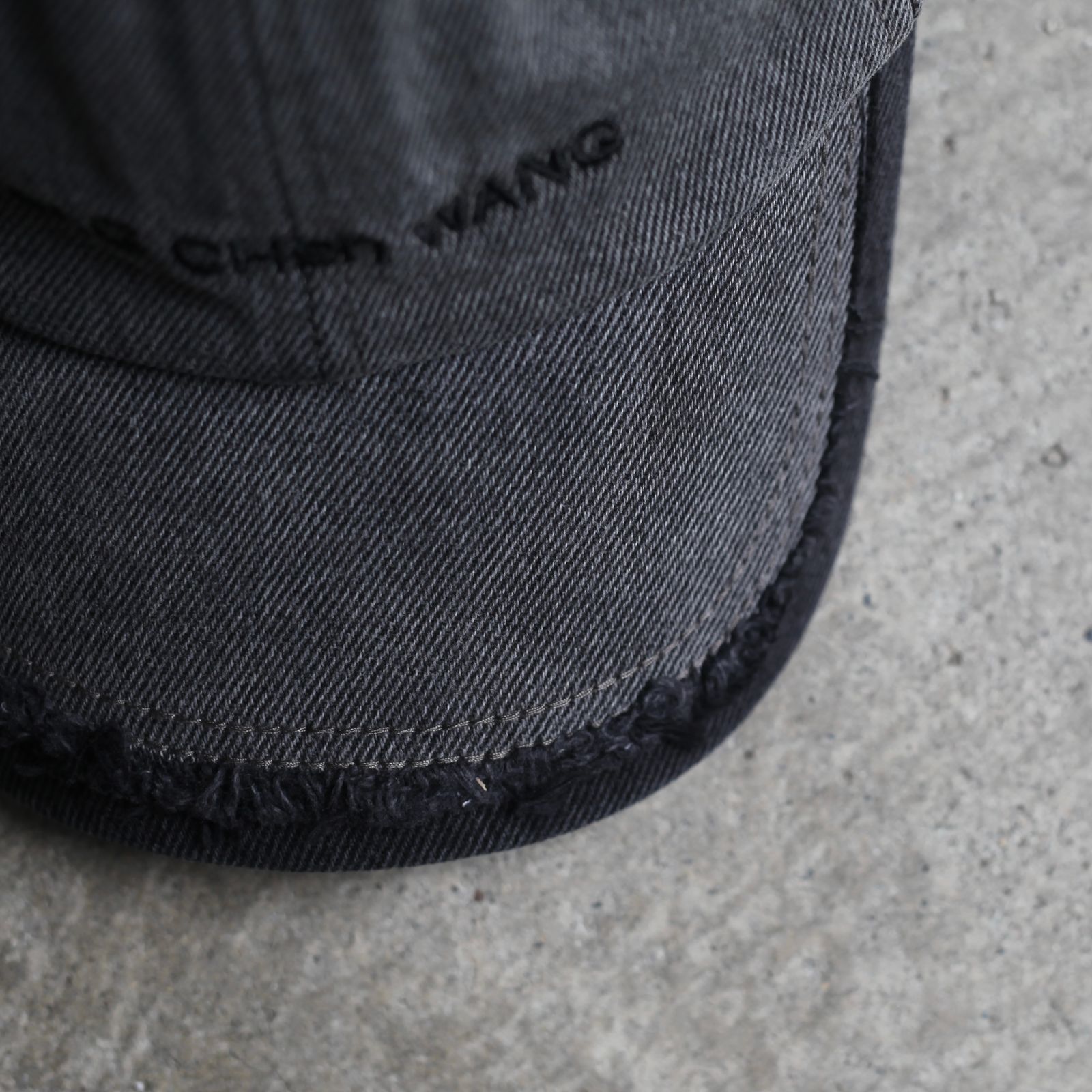 【残りわずか】Gray Denim Spliced Baseball Cap